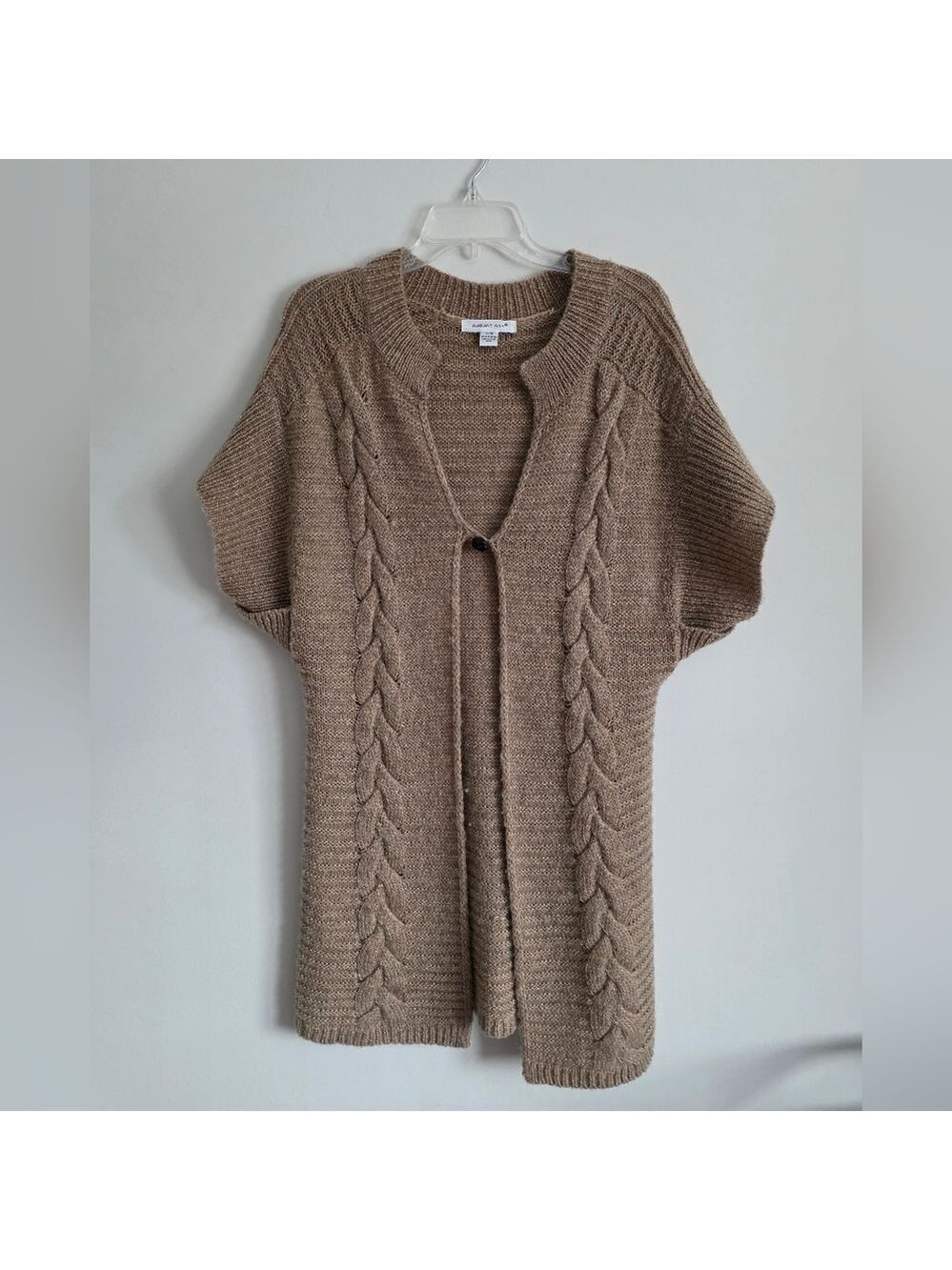 AUGUST SILK | short-sleeve cardigan beige Single Button Sz M